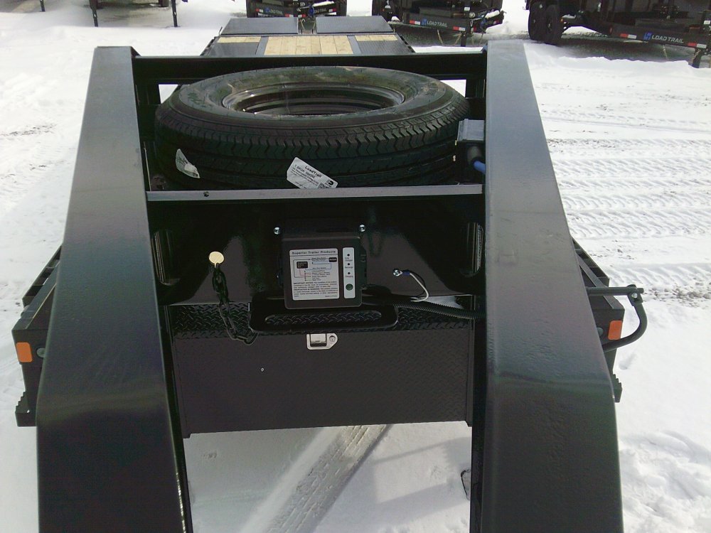 102" x 32' Tandem Low-Pro Gooseneck