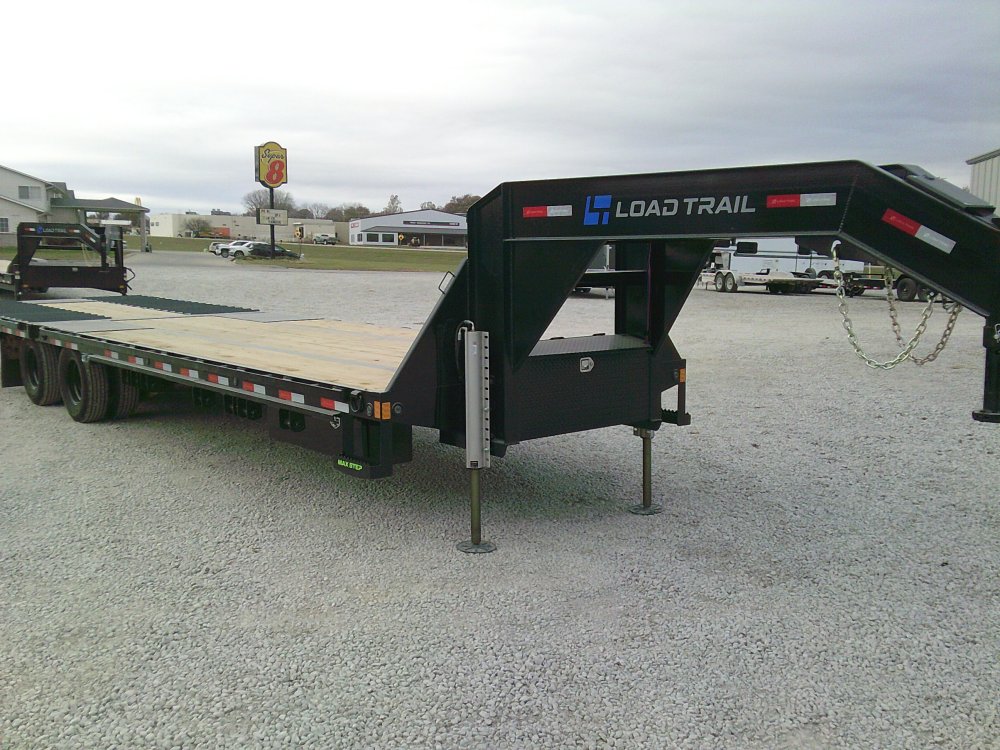 102" x 32' Tandem Low-Pro Gooseneck w/Hyd. Dove