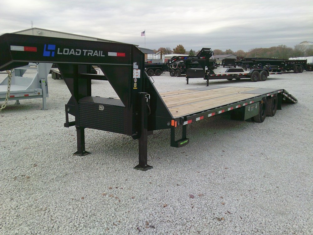 102" x 34' Tandem Low-Pro Gooseneck w/Hyd. Dove