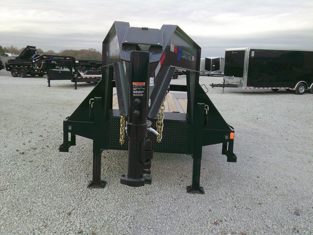 102" x 34' Tandem Low-Pro Gooseneck w/Hyd. Dove