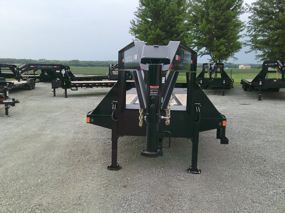 102" x 32' Tandem Low-Pro Gooseneck 25.9K