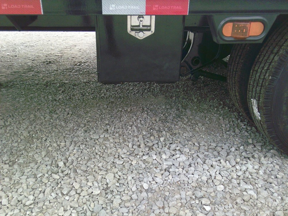 102" x 32' Tandem Low-Pro Gooseneck 25.9K