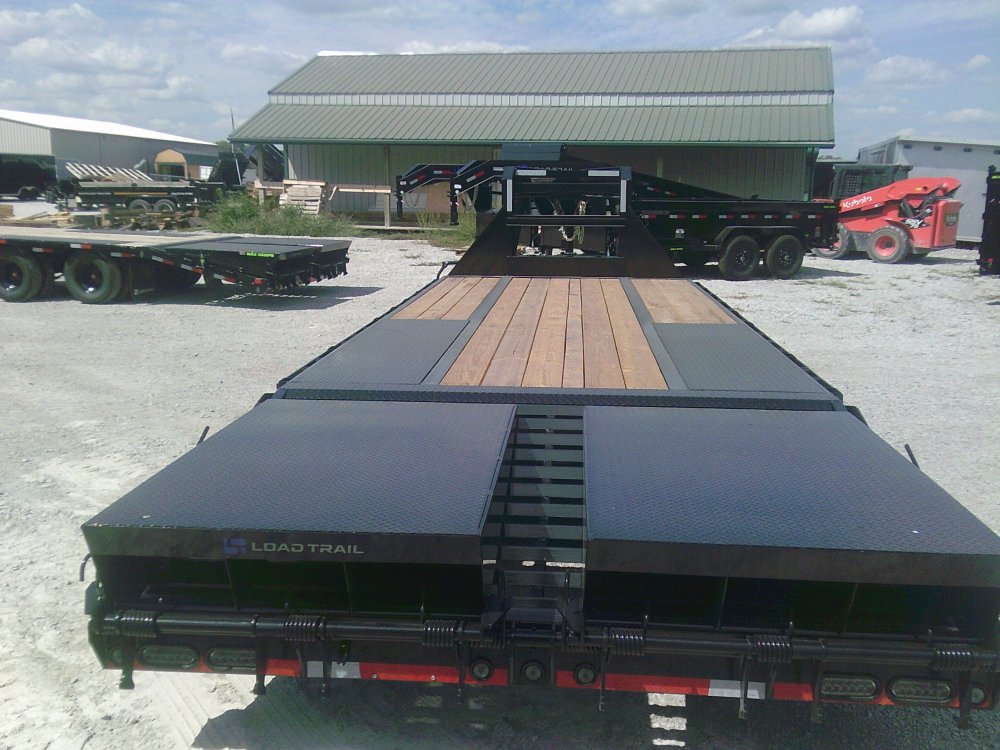 102" x 25' Tandem Low-Pro Gooseneck 24K