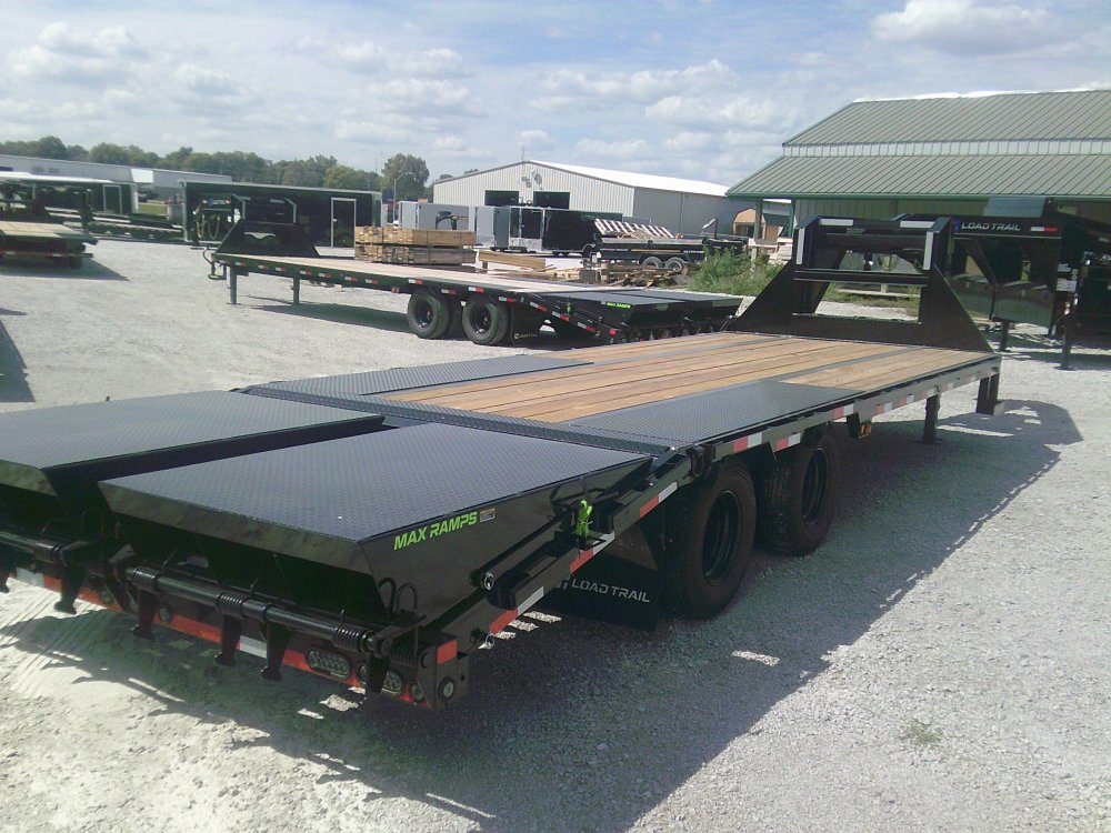 102" x 25' Tandem Low-Pro Gooseneck 24K