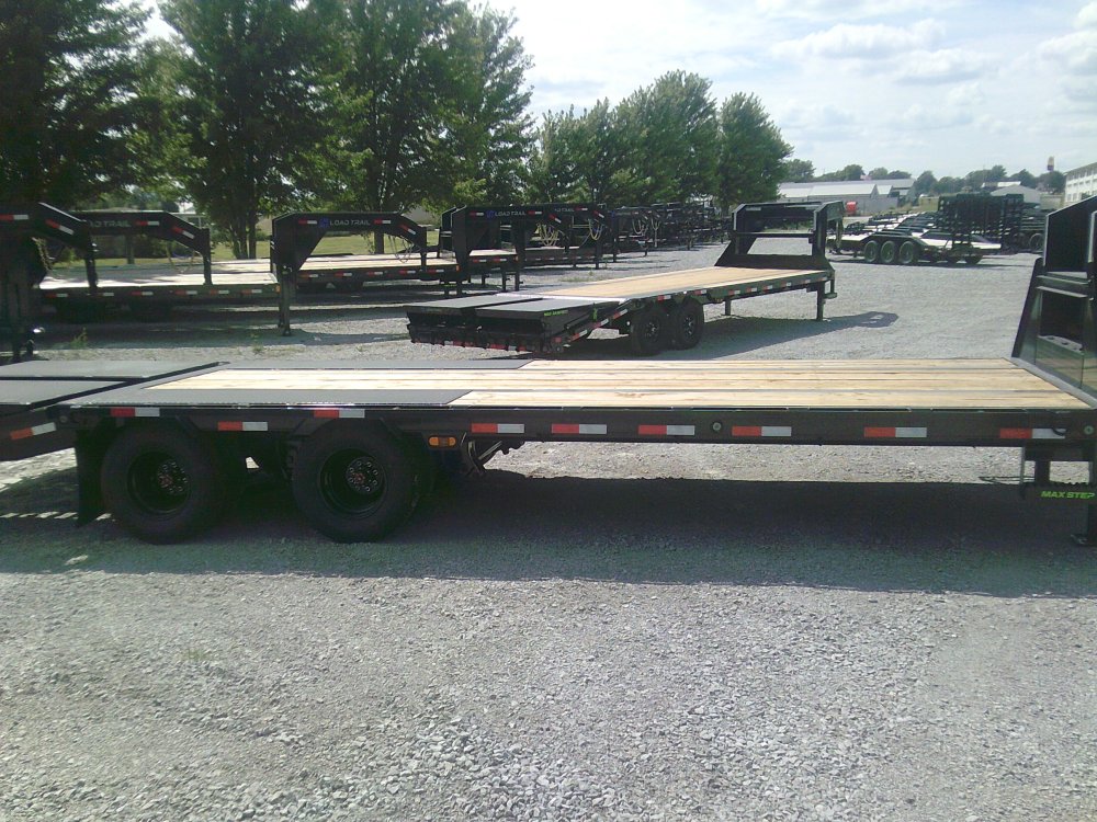 102" x 25' Tandem Low-Pro Gooseneck 24K