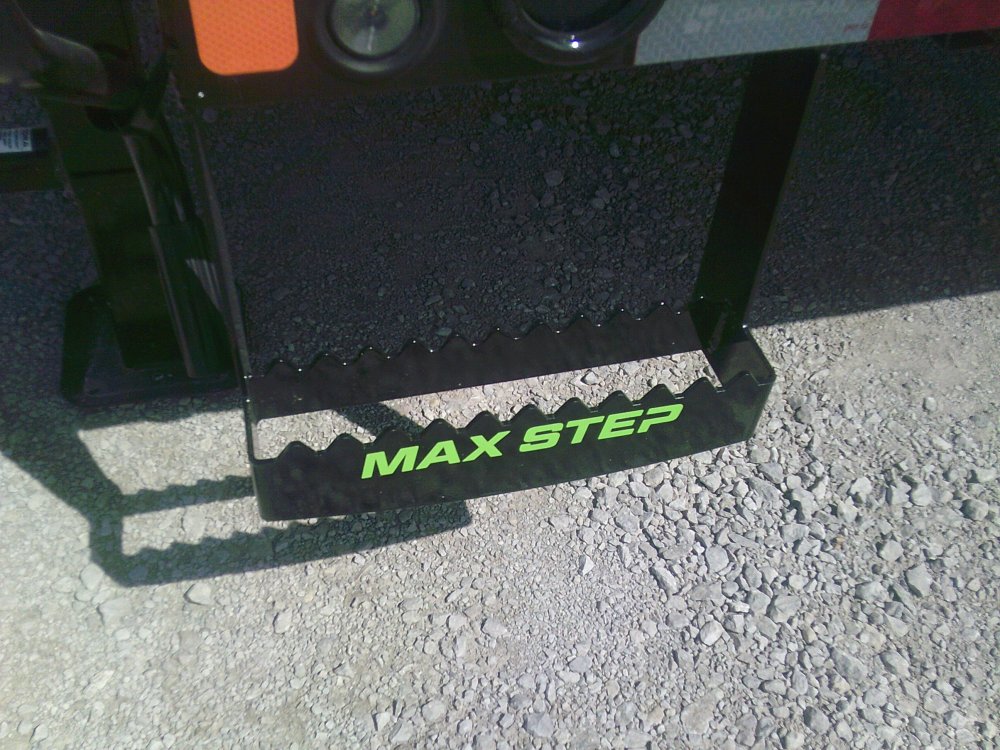 102" x 25' Tandem Low-Pro Gooseneck 24K