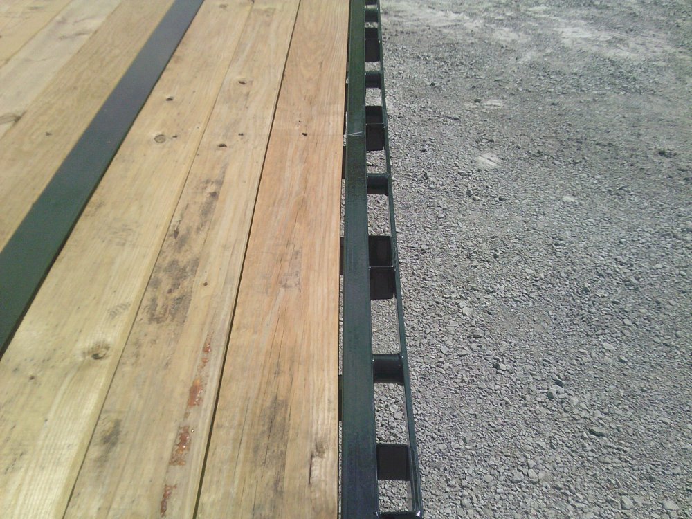102" x 25' Tandem Low-Pro Gooseneck 24K