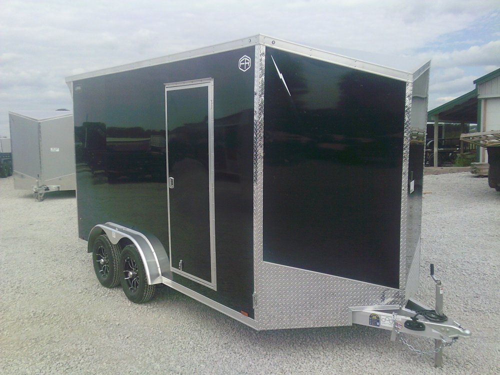 7.5X14 ENCLOSED LIGHTNING