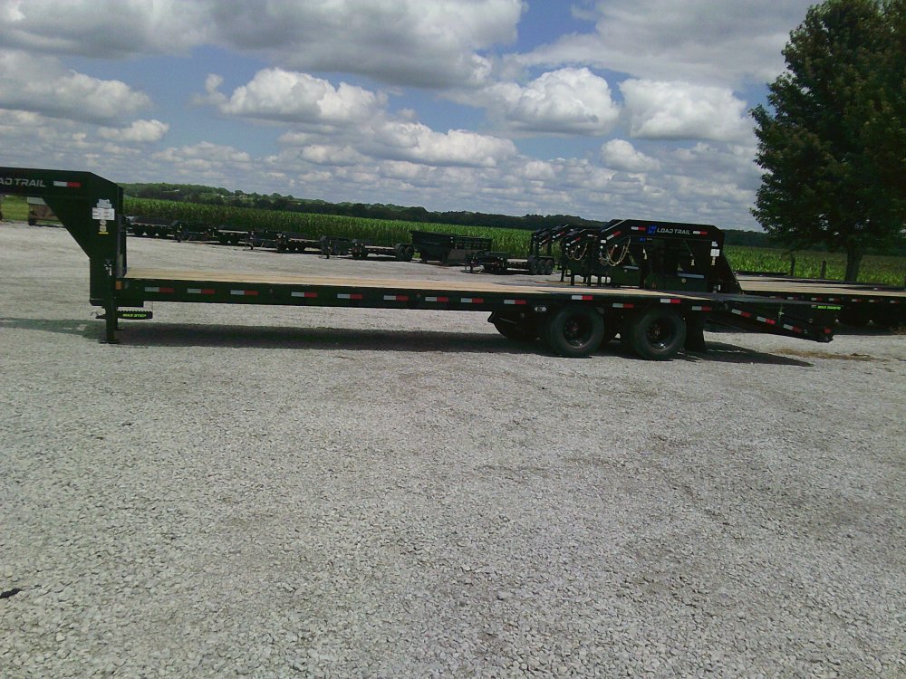 102" x 32' Tandem Low-Pro Gooseneck