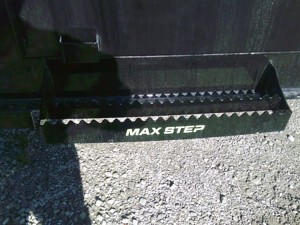 83" x 16' Tandem Axle Gooseneck Low-Pro Dump