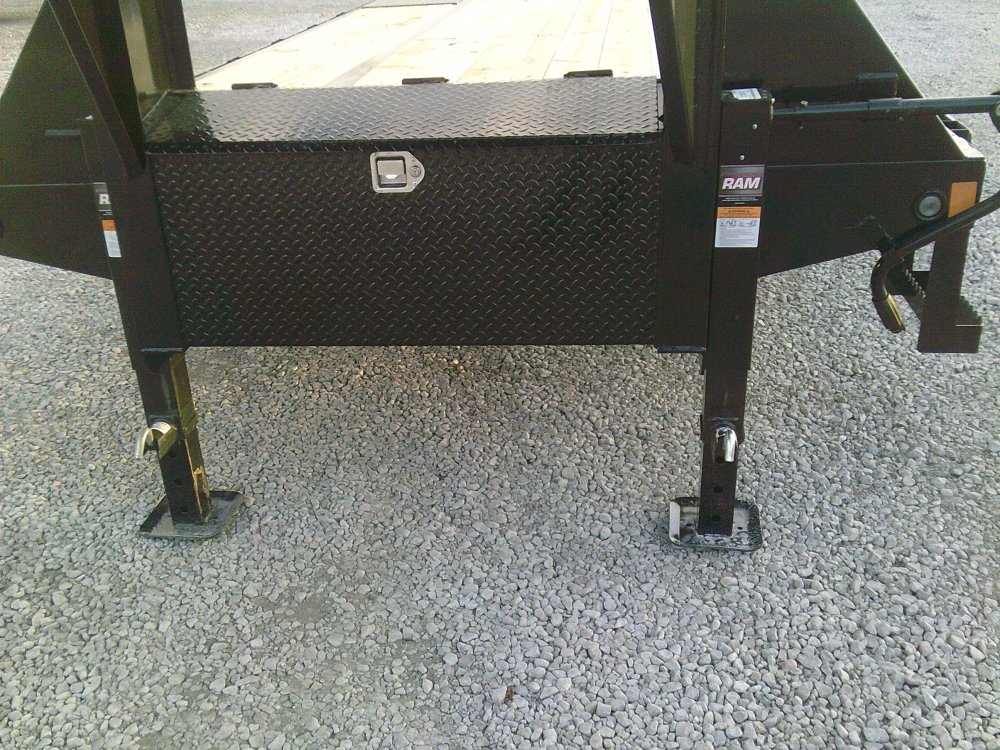 102" x 28' Tandem Low-Pro Gooseneck