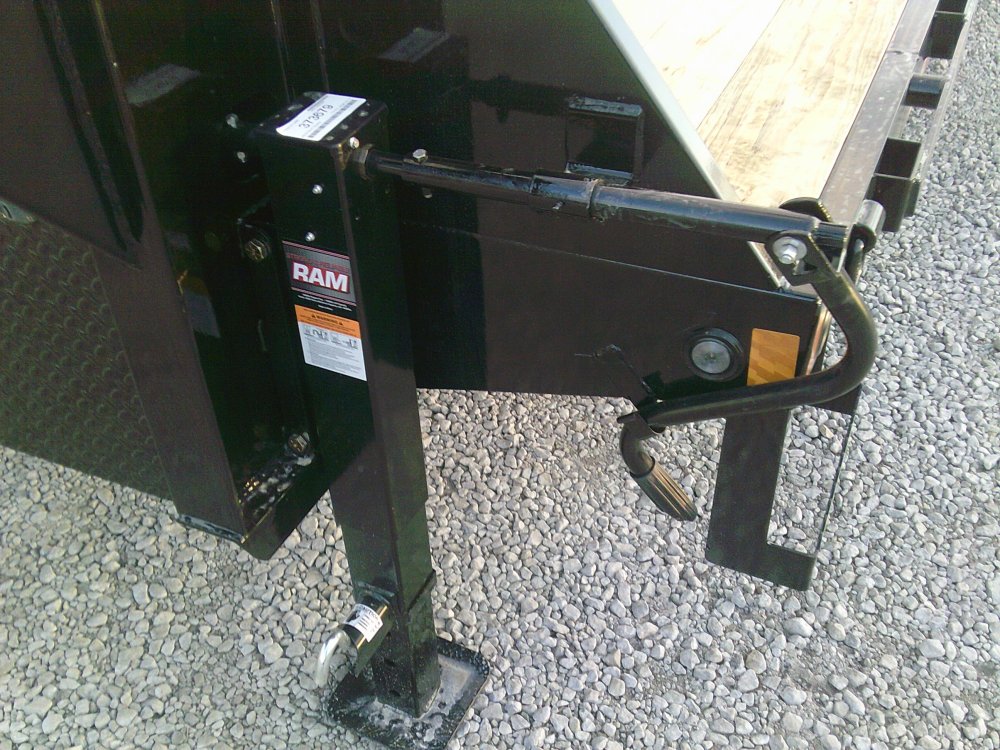 102" x 28' Tandem Low-Pro Gooseneck