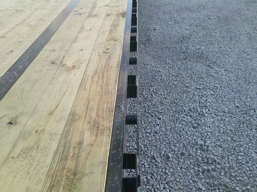 102" x 28' Tandem Low-Pro Gooseneck