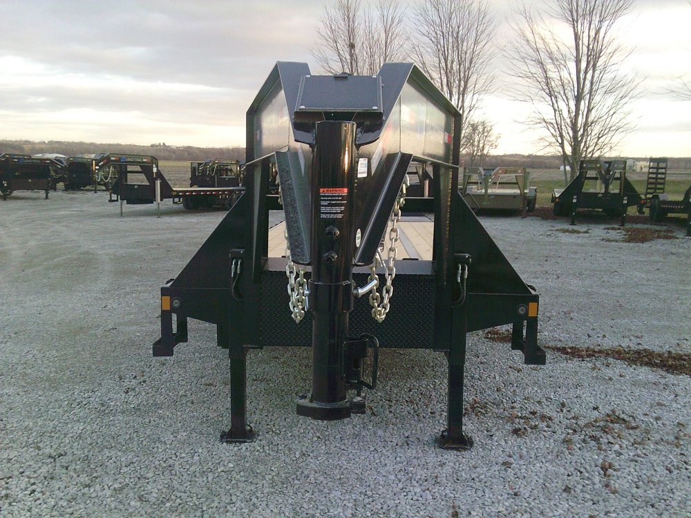 102" x 40' Tandem Low-Pro Gooseneck w/Hyd. Dove Under Frame Bridge & Pipe Bridge