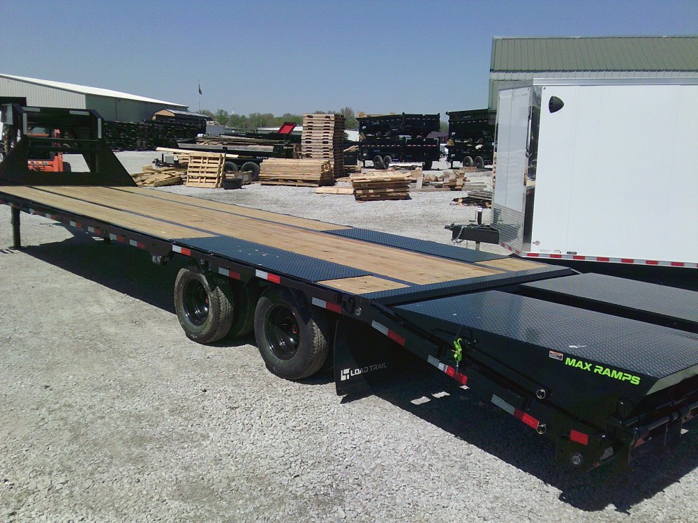 102" x 32' Tandem Low-Pro Gooseneck -24K
