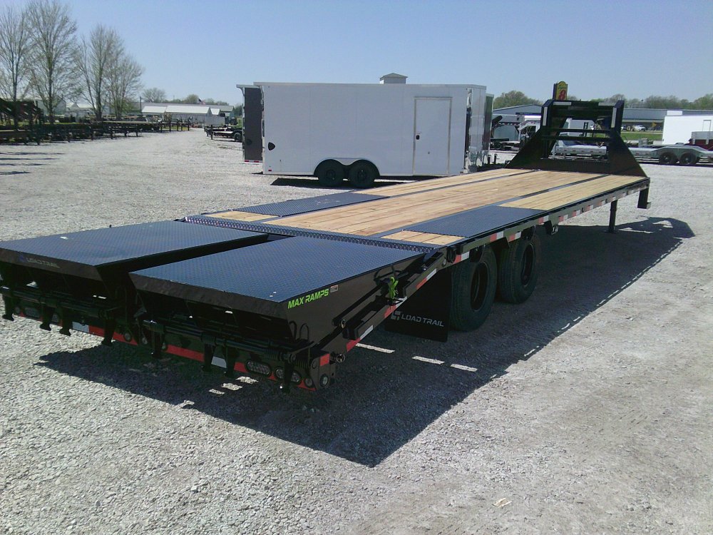 102" x 32' Tandem Low-Pro Gooseneck -24K