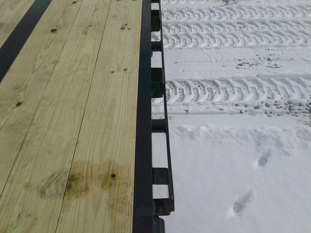 102" X 32' Tandem Low-Pro Gooseneck Trailer 25.9K