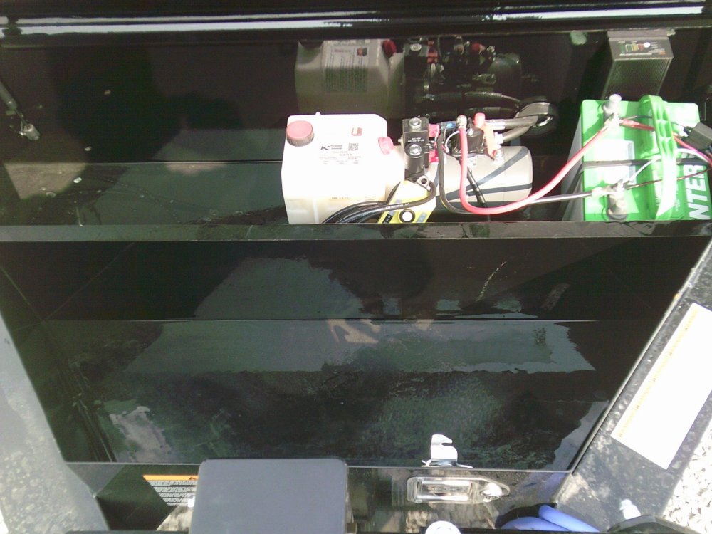 83" x 14' Tandem Axle Dump Low-Pro Dump