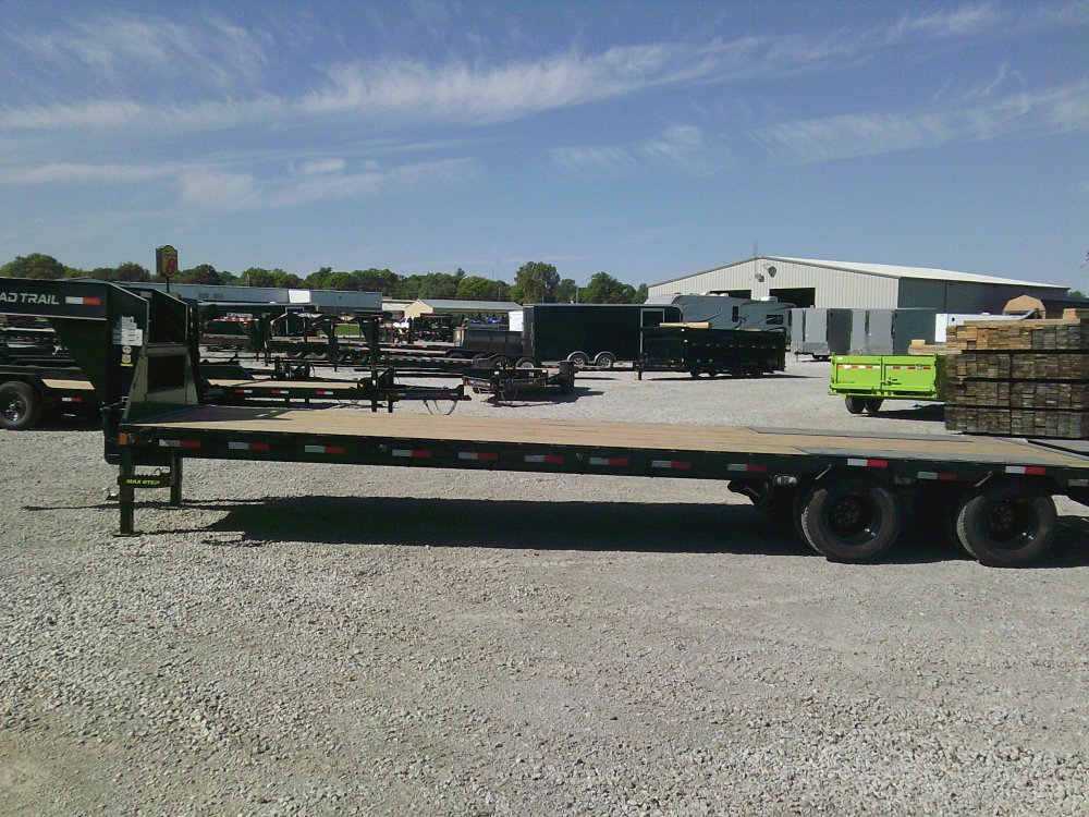 102" x 32' Tandem Low-Pro Gooseneck