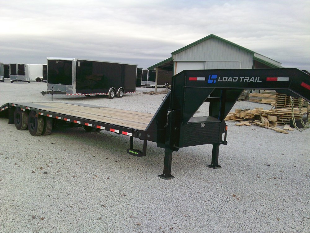102" x 34' Tandem Low-Pro Gooseneck w/Hyd. Dove -24K