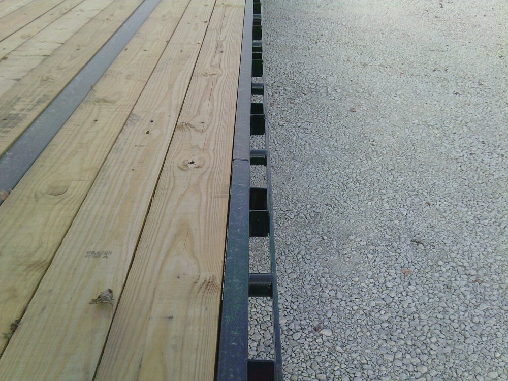 102" x 34' Tandem Low-Pro Gooseneck w/Hyd. Dove -24K