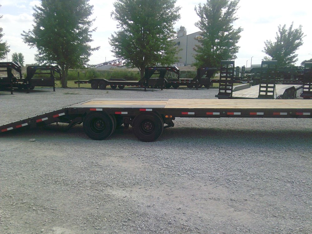 102" x 32' Tandem Low-Pro Gooseneck w/Hyd. Dove -24K