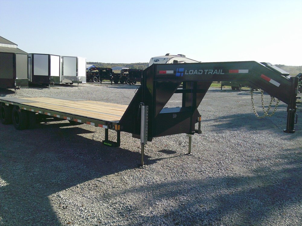 102" x 34' Tandem Low-Pro Gooseneck w/Hyd. Dove