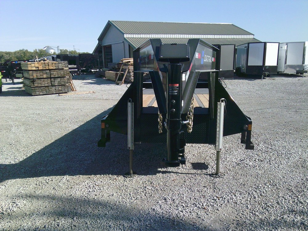 102" x 34' Tandem Low-Pro Gooseneck w/Hyd. Dove