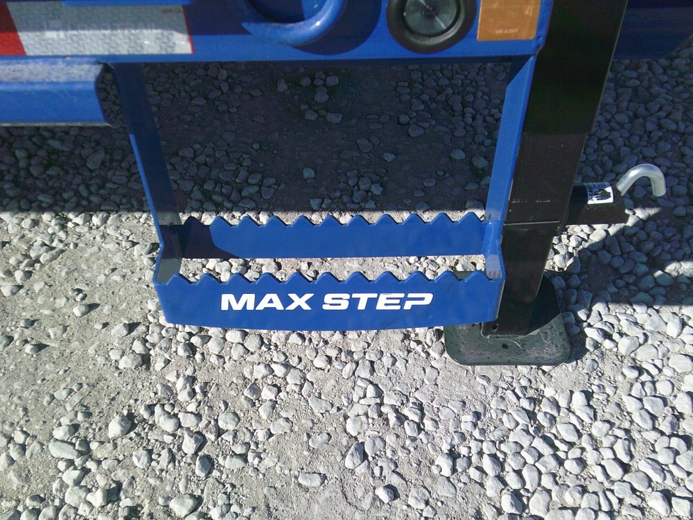 102" x 30' Single Wheel Low-Pro Gooseneck