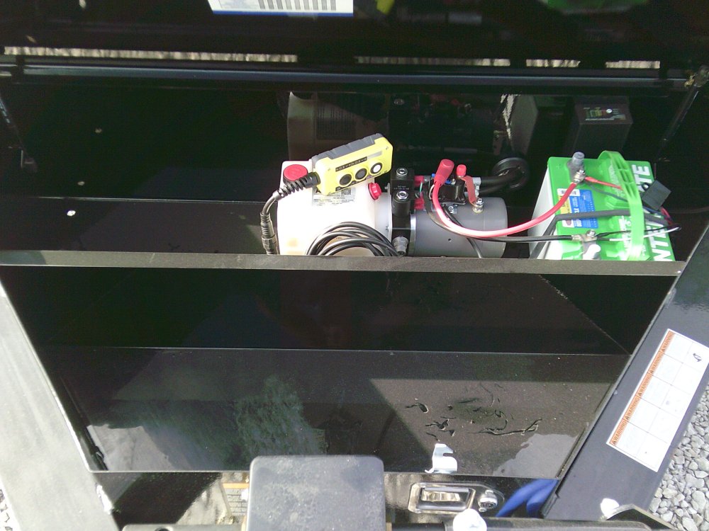 83" x 14' Tandem Axle Dump Low-Pro Dump