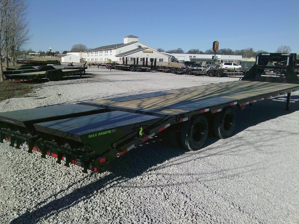 102" x 32' Tandem Low-Pro Gooseneck