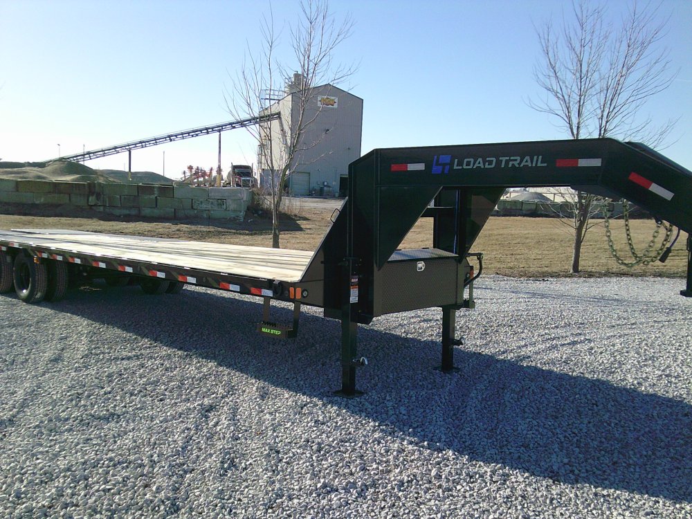 102" x 32' Tandem Low-Pro Gooseneck
