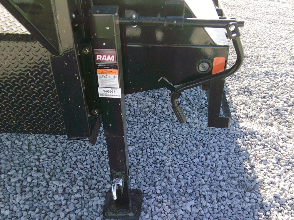 102" x 32' Tandem Low-Pro Gooseneck