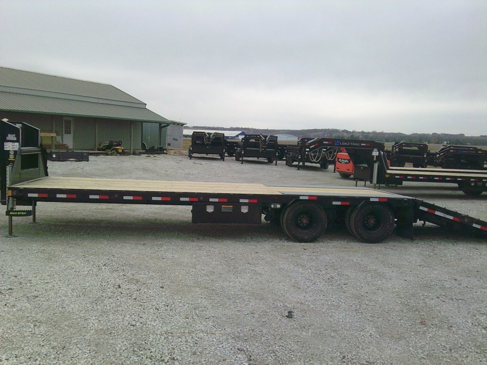 102" x 32' Tandem Low-Pro Gooseneck w/Hyd. Dove -25900K
