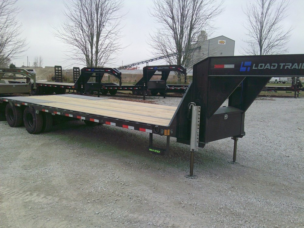 102" x 32' Tandem Low-Pro Gooseneck w/Hyd. Dove -25900K