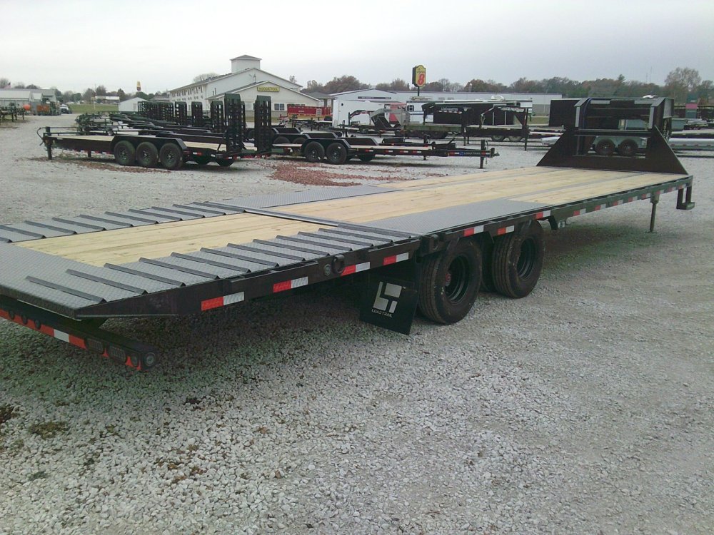102" x 32' Tandem Low-Pro Gooseneck w/Hyd. Dove -25900K