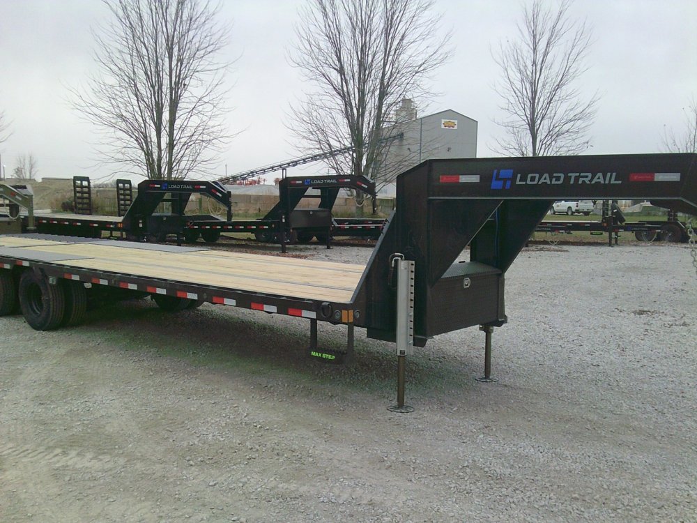 102" x 32' Tandem Low-Pro Gooseneck w/Hyd. Dove -25900K
