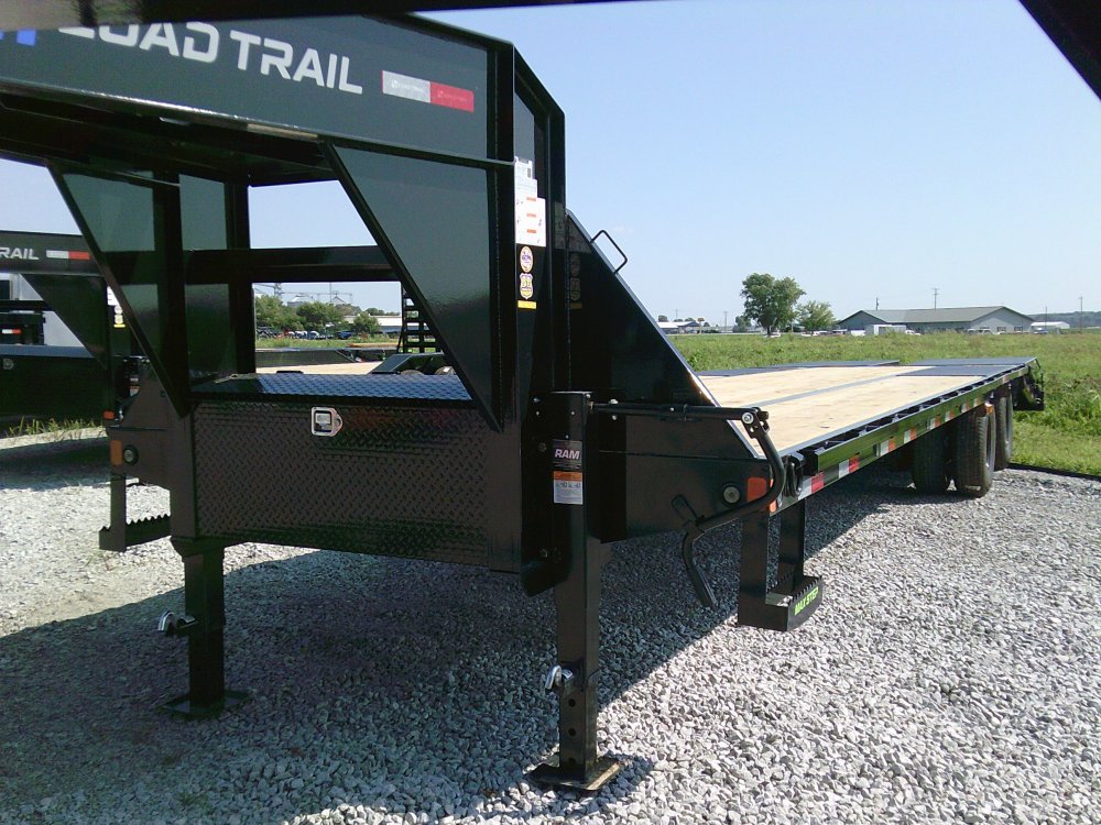 102' x 32' Tandem Low-Pro Gooseneck Trailer