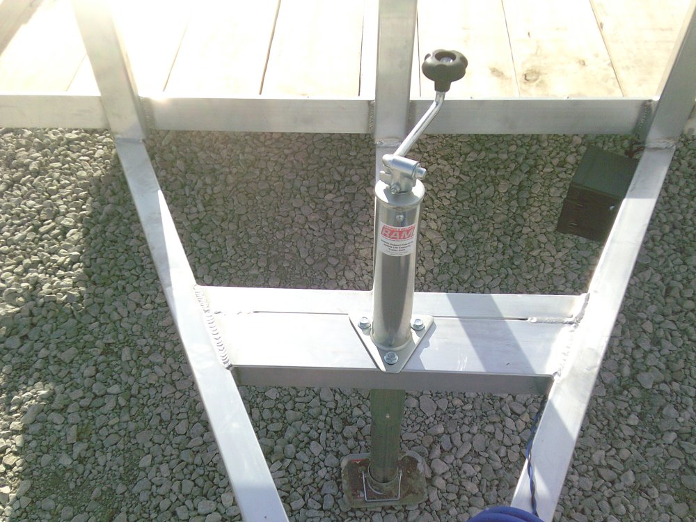 83" x 16' Tandem Axle (Aluminum Frame)