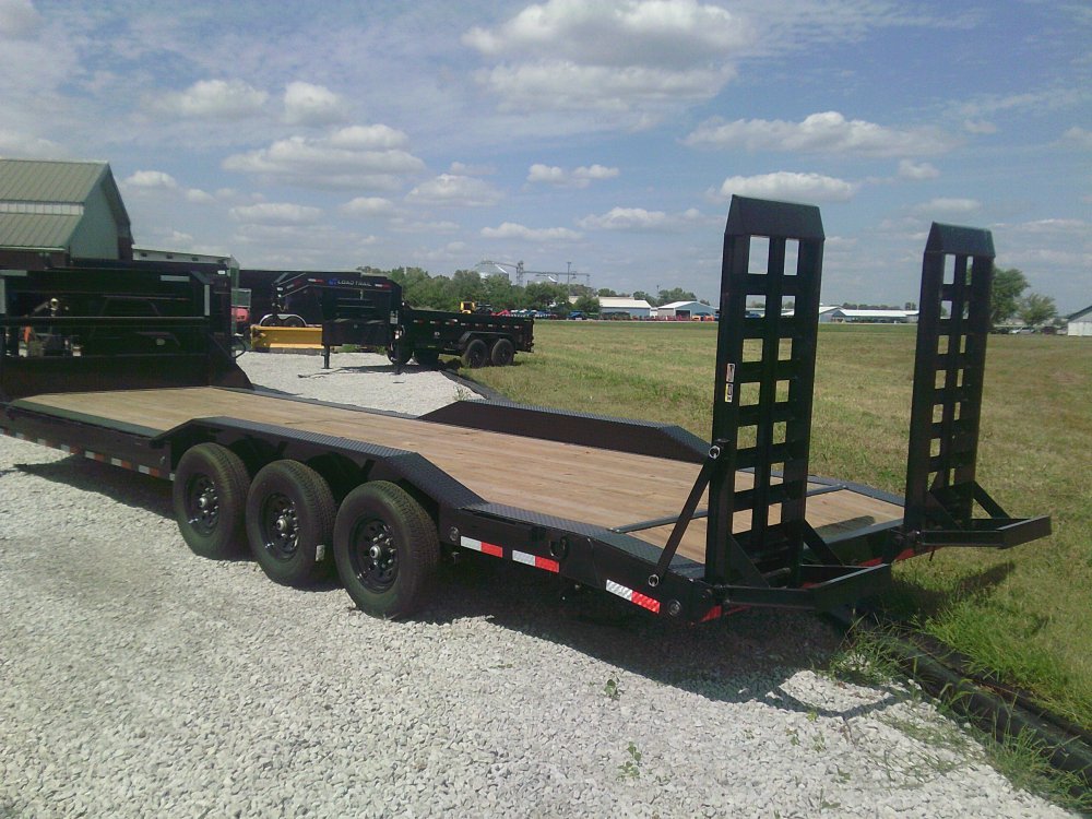 102' x 26' Triple Gooseneck Equipment Trailer