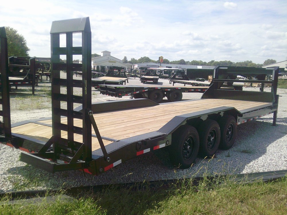 102' x 26' Triple Gooseneck Equipment Trailer