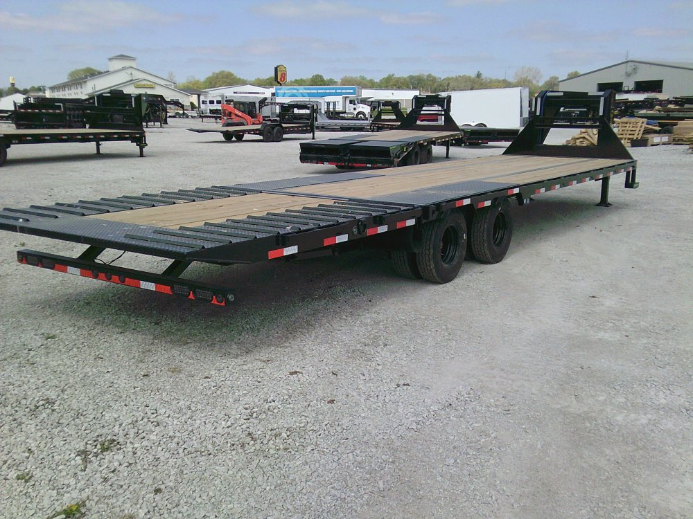 102" x 34' Tandem Low-Pro Gooseneck w/Hyd. Dove -25,900K