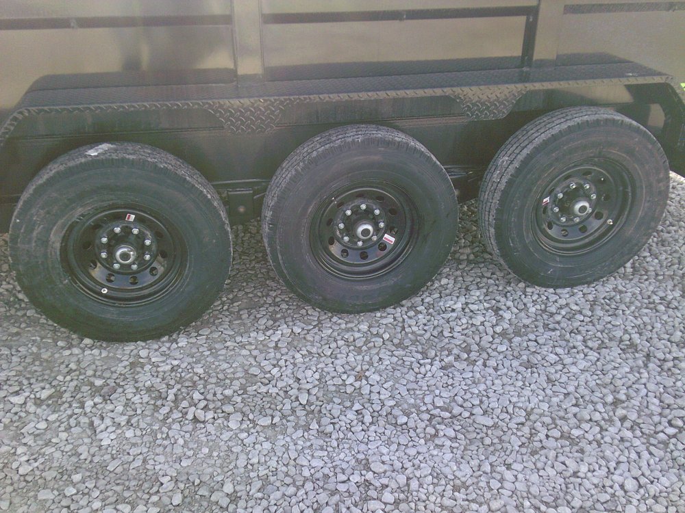 83" x 16' Triple Axle Gooseneck Low-Pro Dump