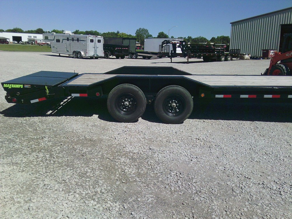 102" x 24' Tandem Gooseneck Carhauler
