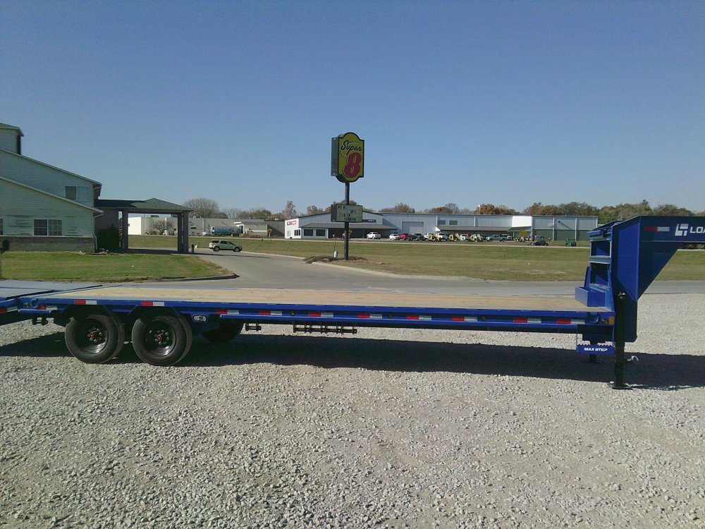 102" x 30' Single Wheel Low-Pro Gooseneck
