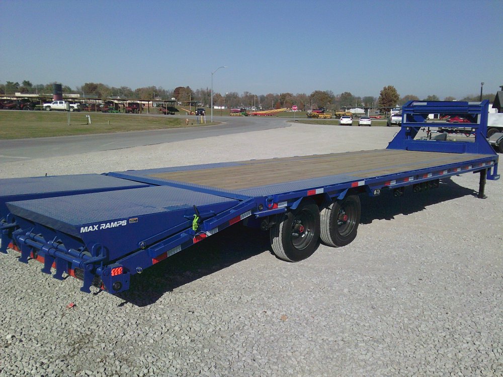 102" x 30' Single Wheel Low-Pro Gooseneck