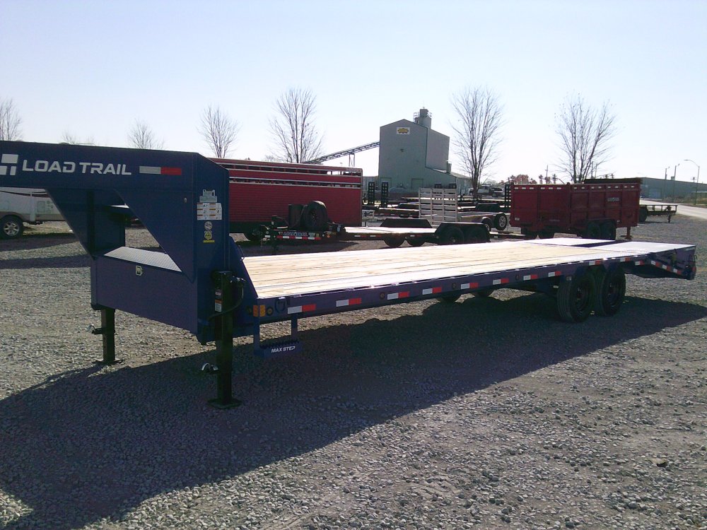 102" x 30' Single Wheel Low-Pro Gooseneck
