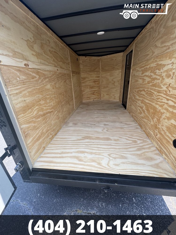 6X12S/A WHITE WITH BLACKOUT AND BARN DOORS AND POLY CORE
