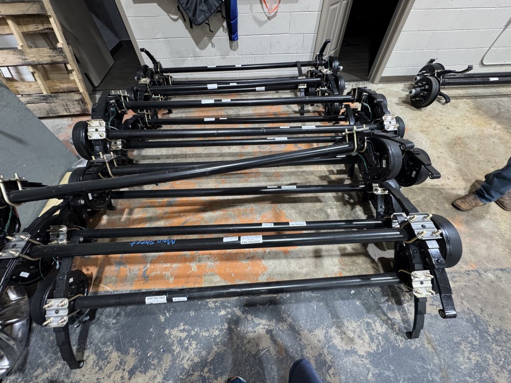 3500LB DROP AXLE 78/95 WITH BRAKES