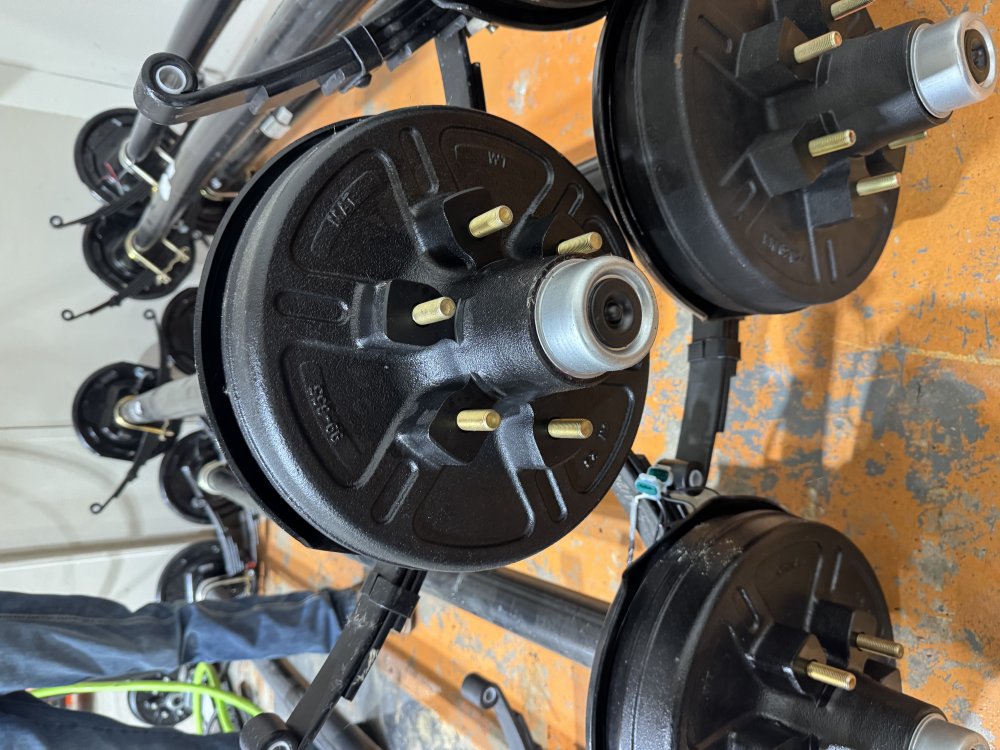 5200LB DROP AXLE 70/86 WITH BRAKES
